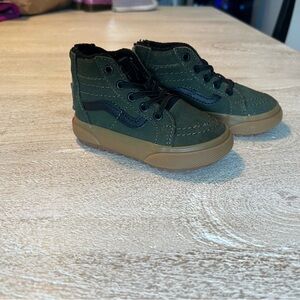 Kids vans Olive Green High-Top Canvas Sneakers rear zipper entry